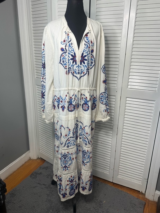 FARM Rio Dresses & Skirts - Farm Rio Linen Blend Embroidered Midi White Navy Boho Peasant Artsy Dress XL